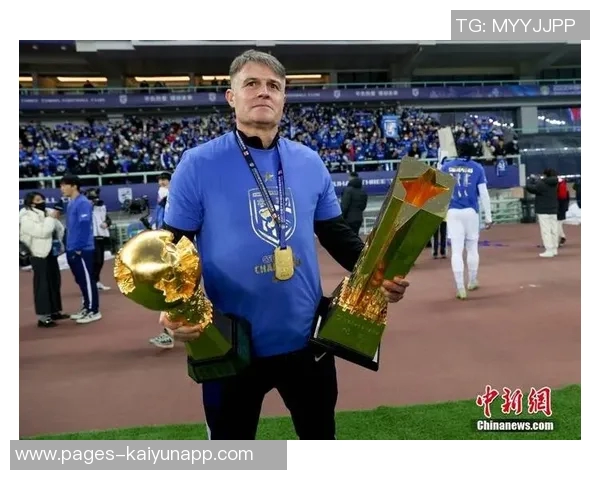 前武汉三镇主帅里卡多罗德里格斯荣获J1联赛最佳教练殊荣